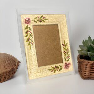 Picture Frame Rustic Floral Design free Standing Holds 5 X 3.5” Dual orientation